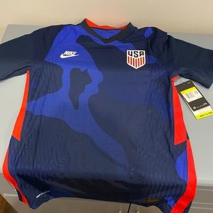 Nike Mens official soccer Jersey